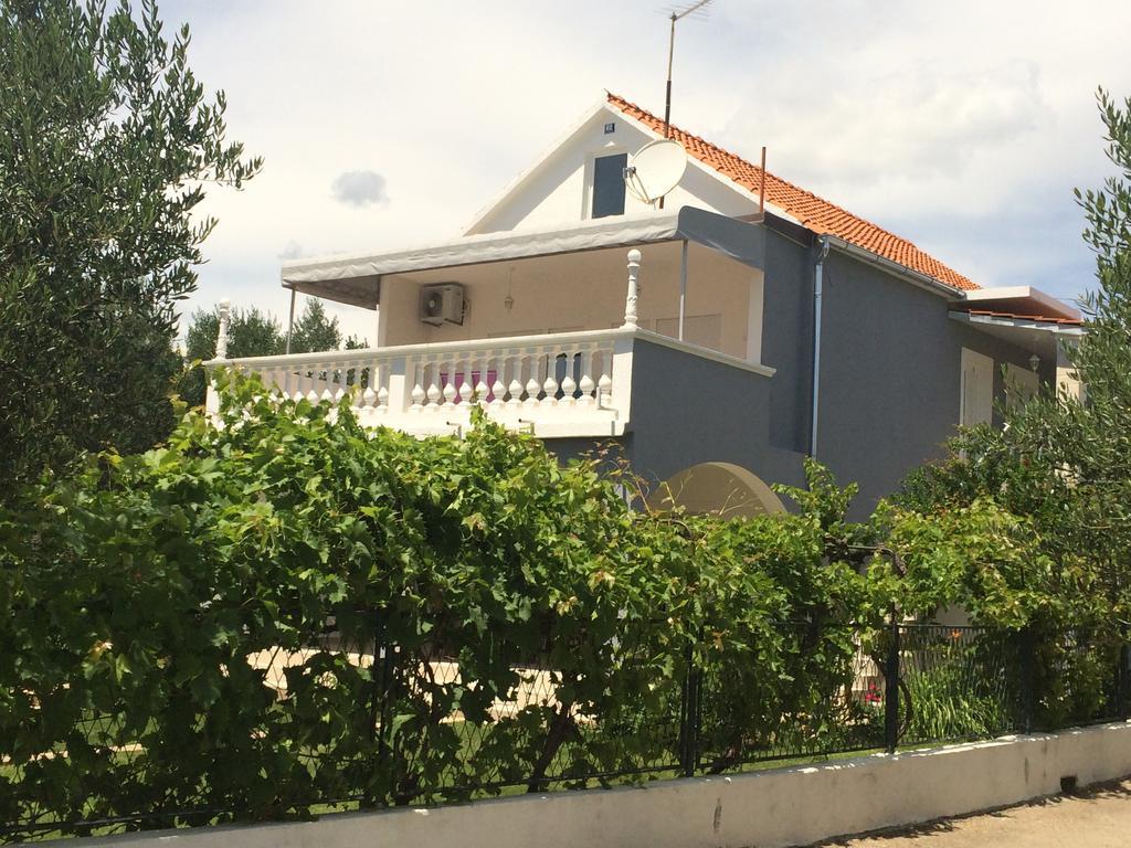 Apartments Milena Водице Экстерьер фото